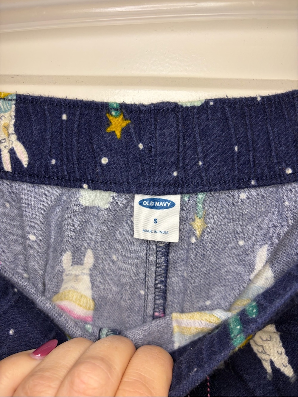 Old Navy Women’s Llama Print Pajama Pants - Picture 3 of 4